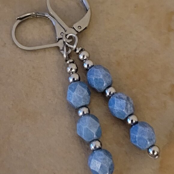 Denim Blue Czech Crystal Earrings Firepolished Stainless Leverback Earwires - Picture 6 of 6